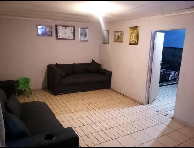4 BEDROOM HOUSE FOR SALE IN THE HAGUE